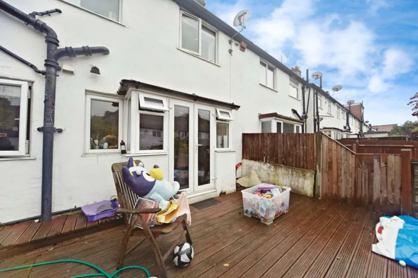 3 bed Terraced