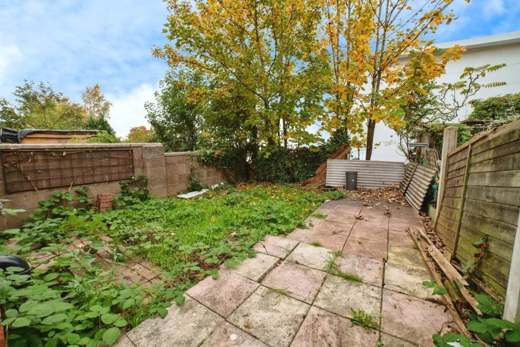 4 bed Terraced