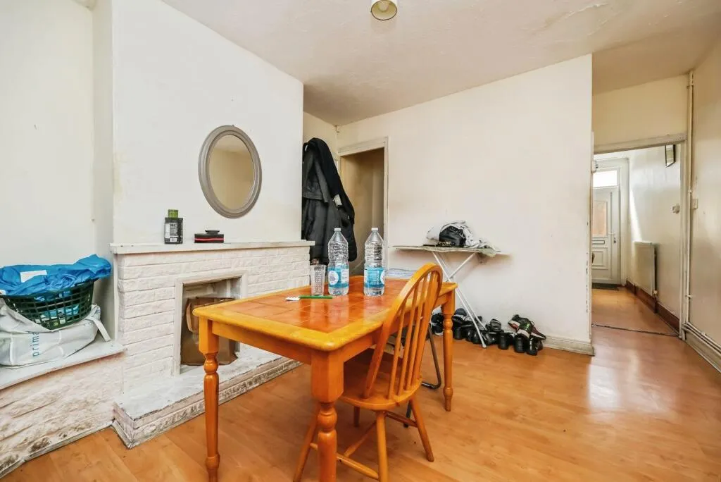 2 bed Terraced