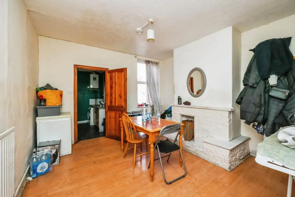 2 bed Terraced