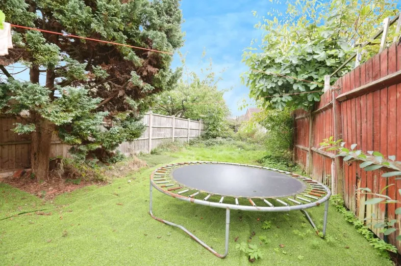 3 bed Terraced