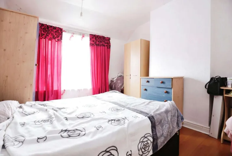 3 bed Terraced