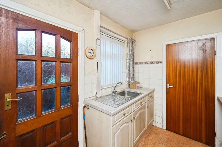 3 bed End of Terrace