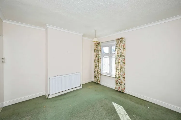 3 bed End of Terrace