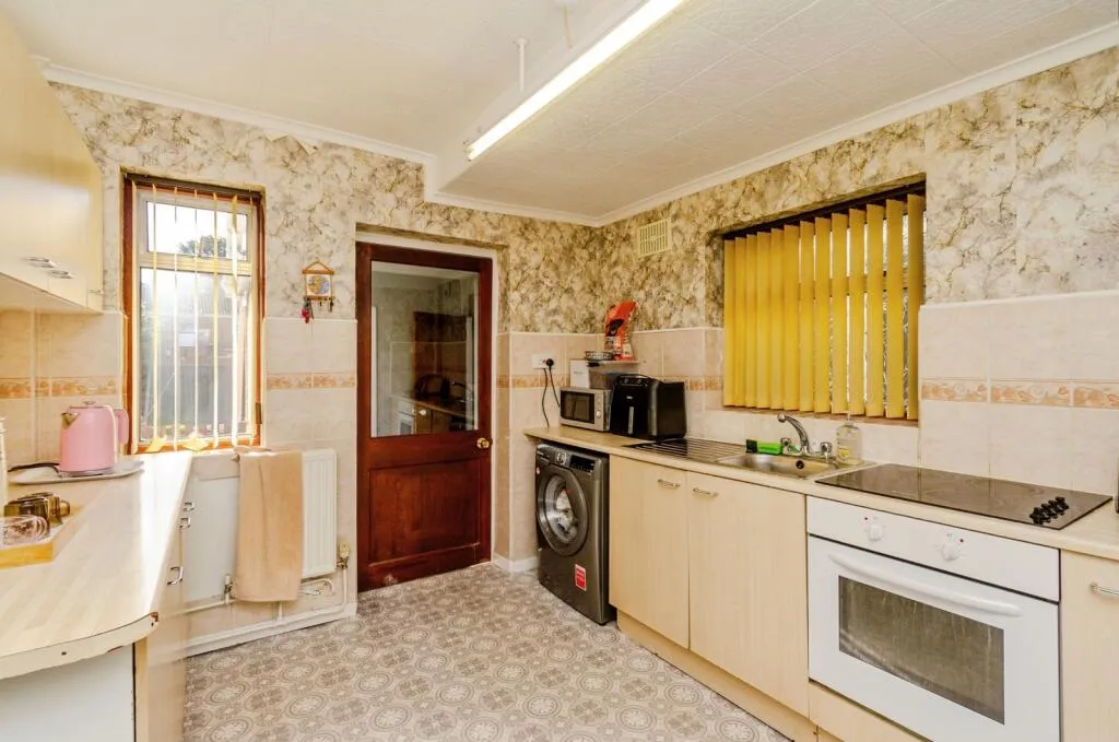 3 bed Semi-Detached