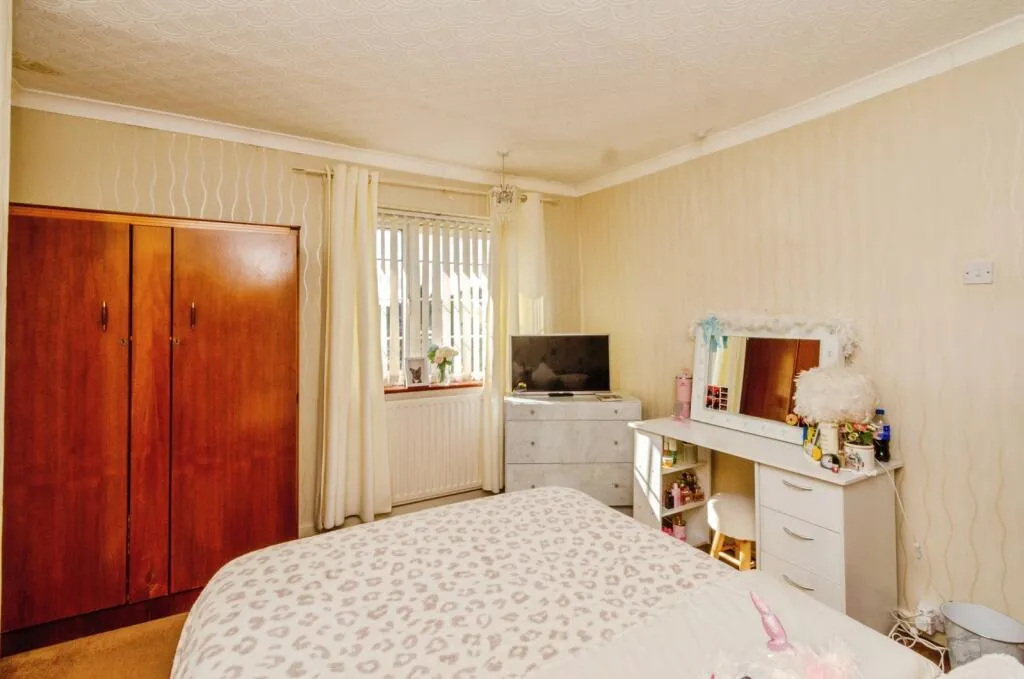 3 bed Semi-Detached