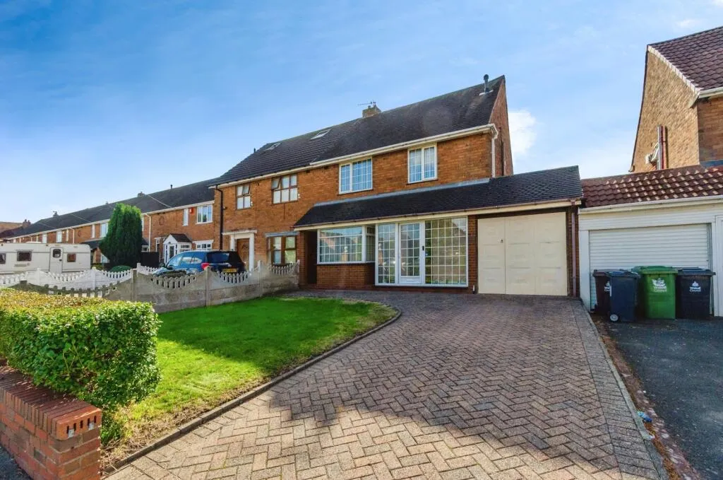 3 bed Semi-Detached