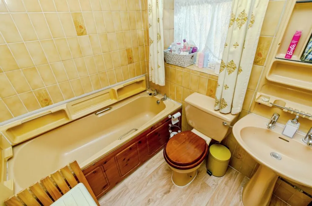 3 bed Semi-Detached