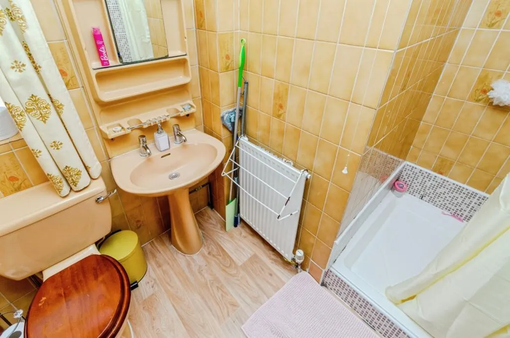 3 bed Semi-Detached