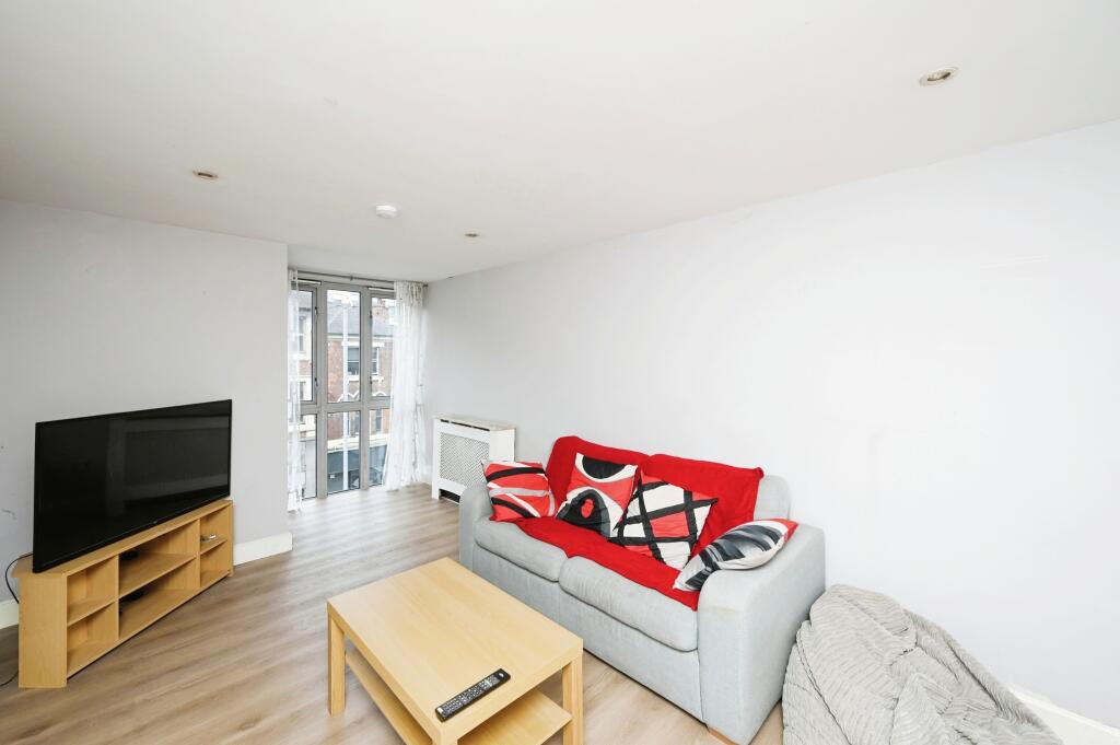 2 bed Apartment