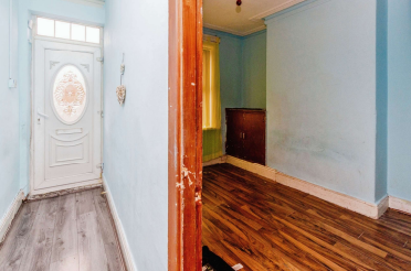 3 bed Terraced