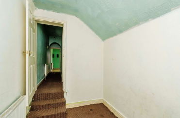 3 bed Terraced