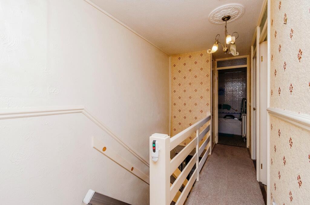 3 bed End of Terrace