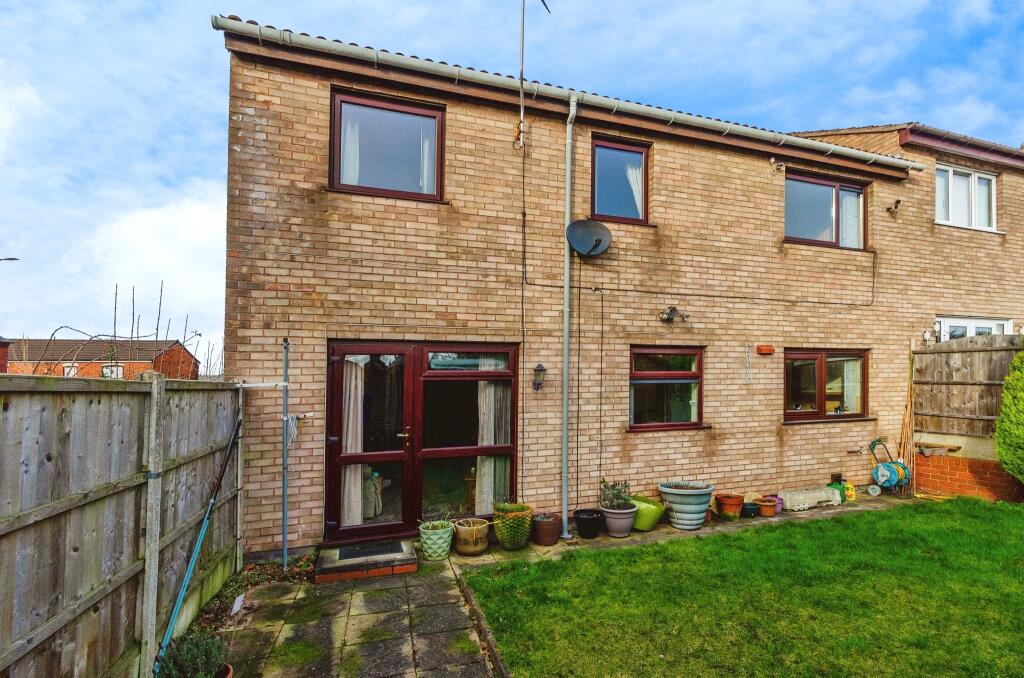 3 bed End of Terrace