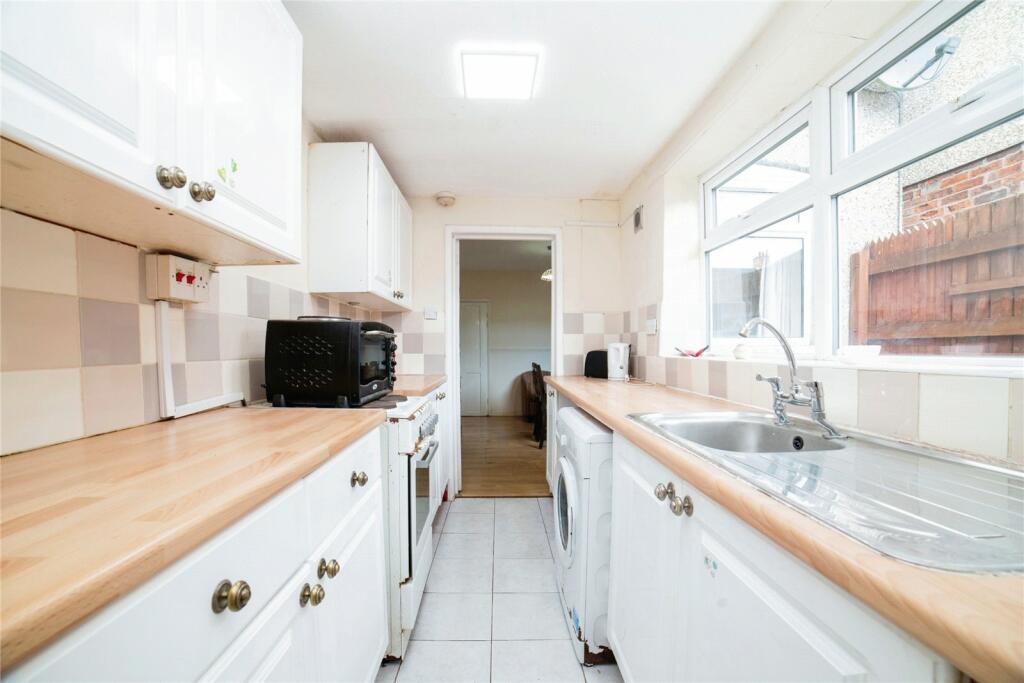 2 bed End of Terrace