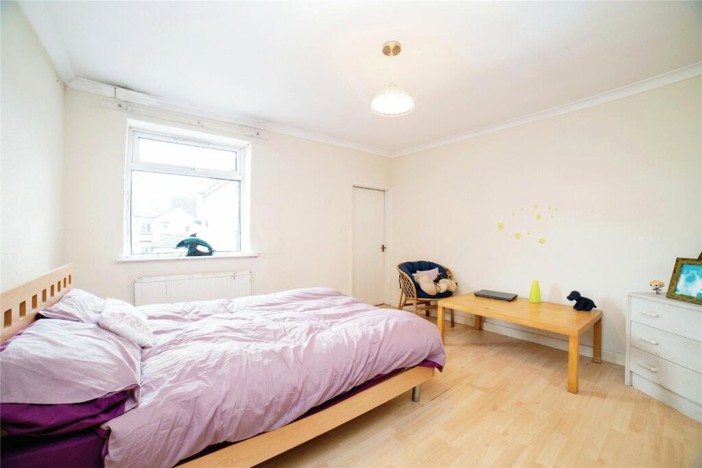 2 bed End of Terrace