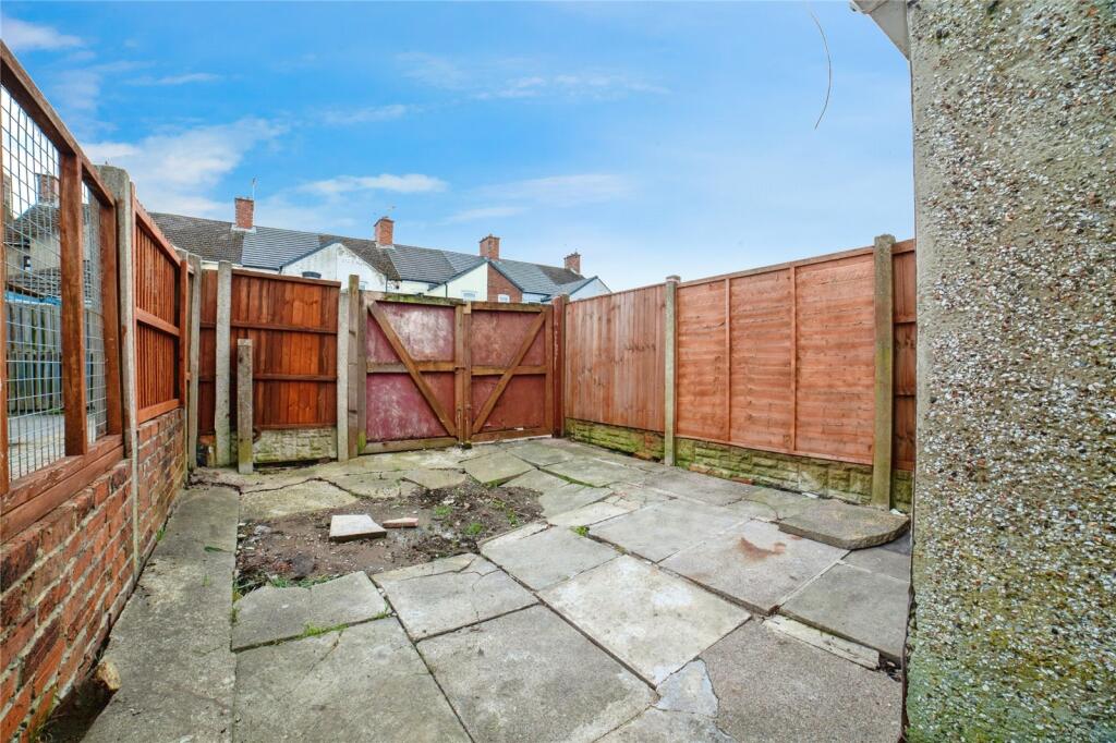 2 bed End of Terrace