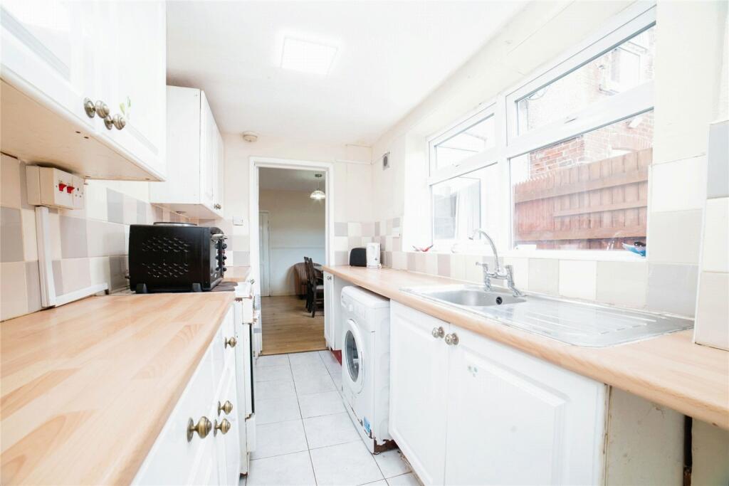 2 bed End of Terrace