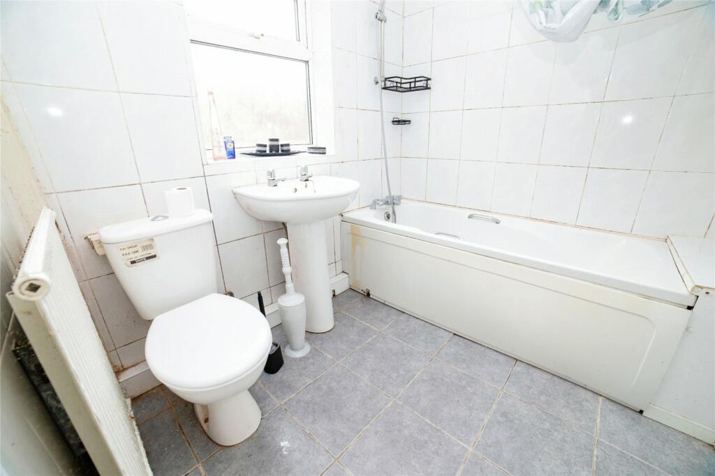 2 bed End of Terrace
