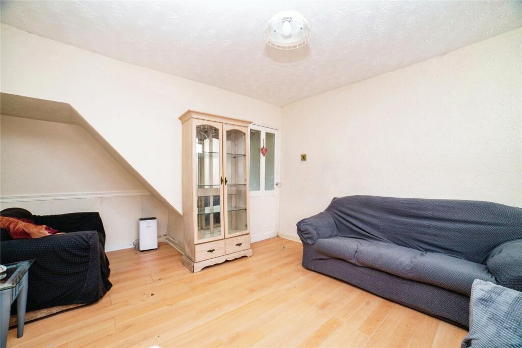 2 bed End of Terrace