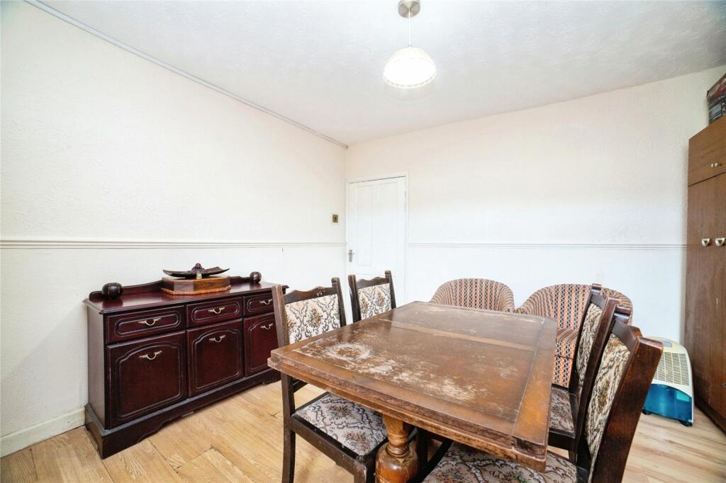 2 bed End of Terrace