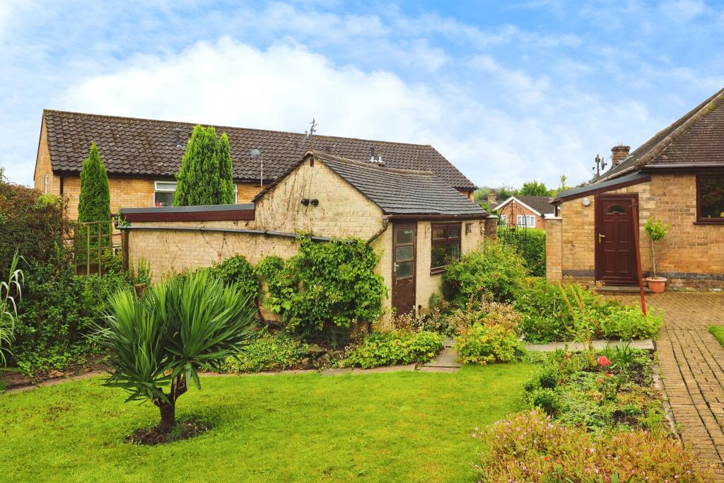 2 bed Detached Bungalow