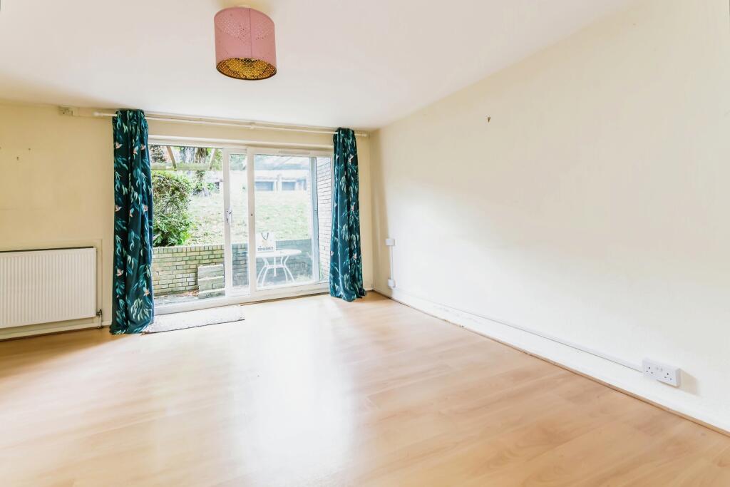 2 bed Apartment