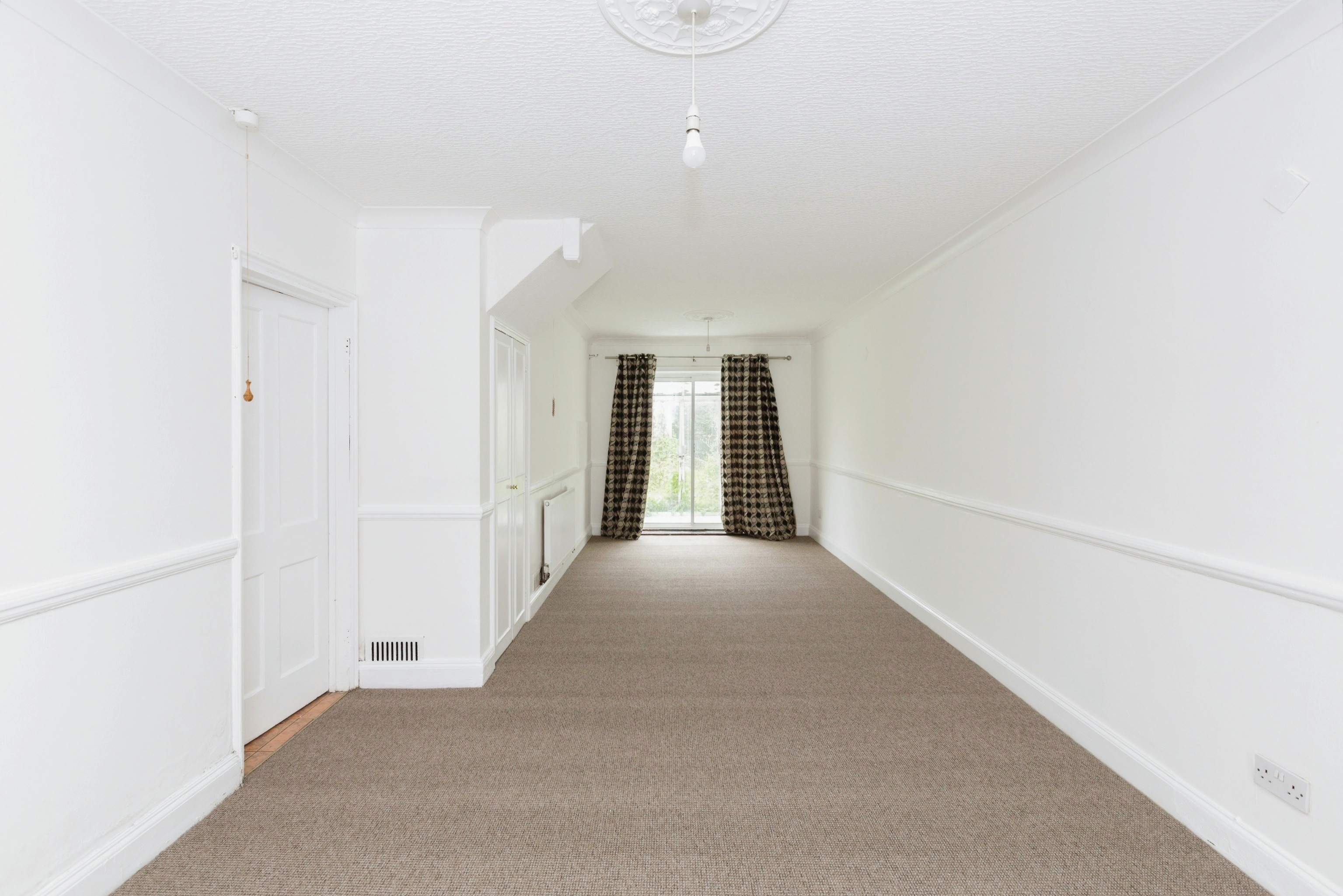 4 bed Terraced