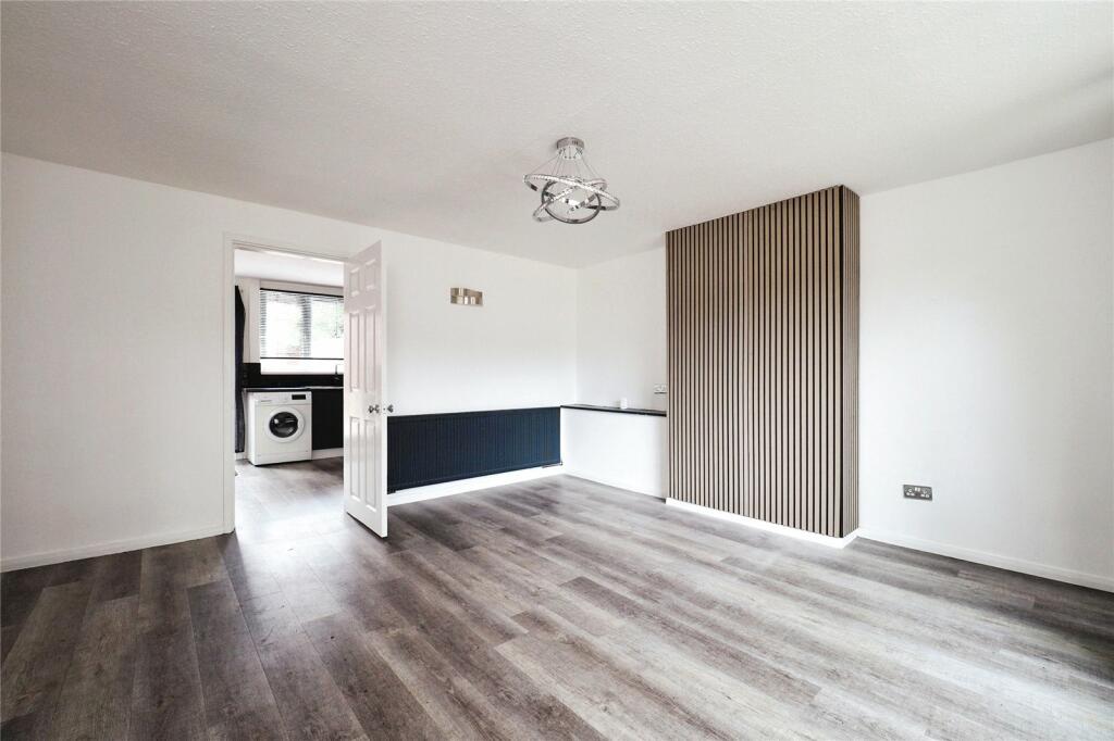 4 bed House