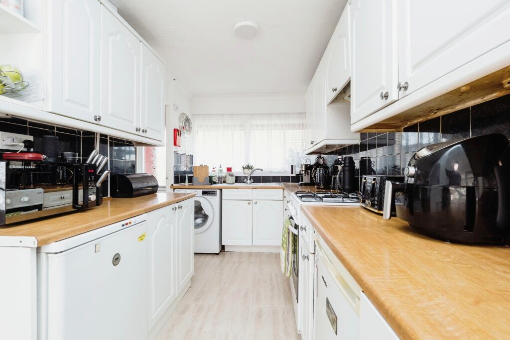 3 bed Terraced