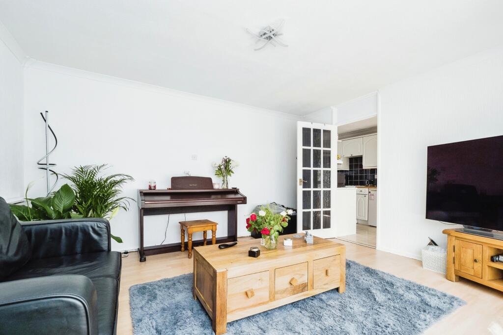 3 bed Terraced