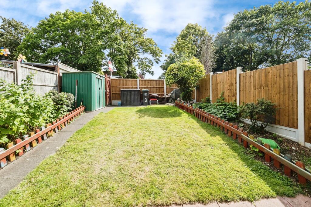 3 bed Terraced