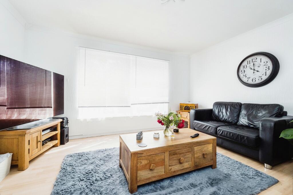 3 bed Terraced