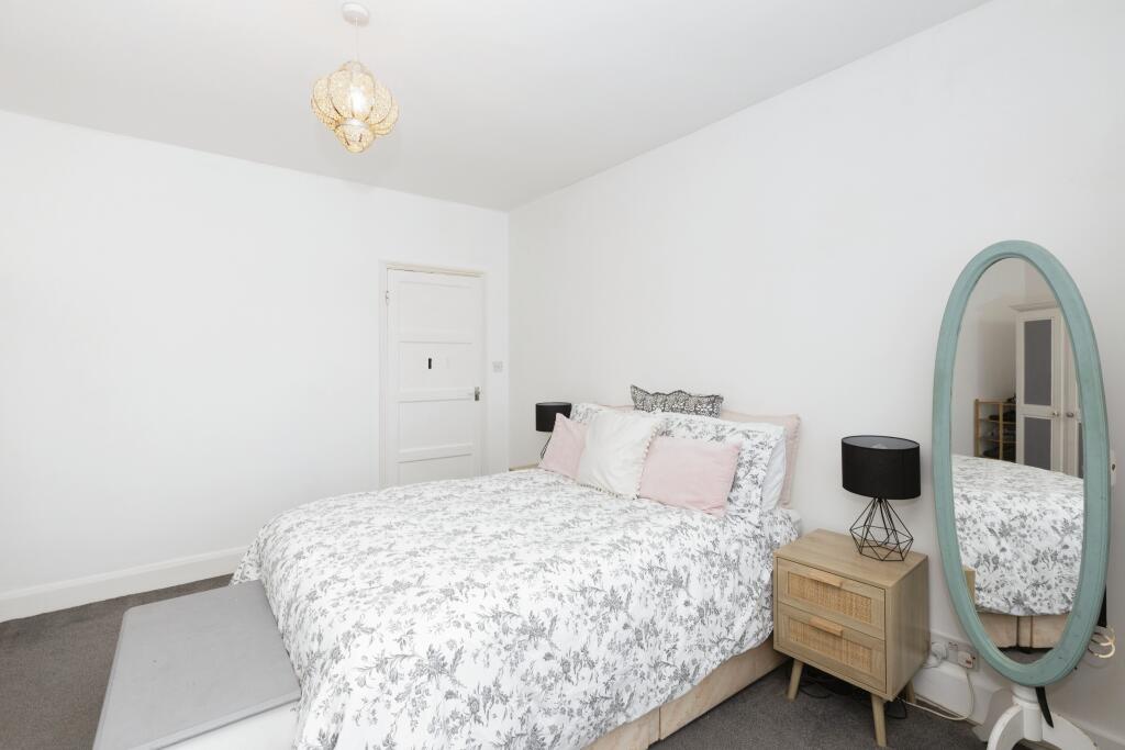 1 bed Apartment