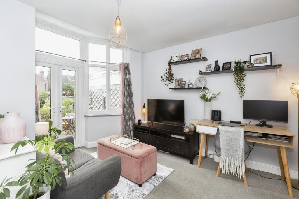 1 bed Apartment