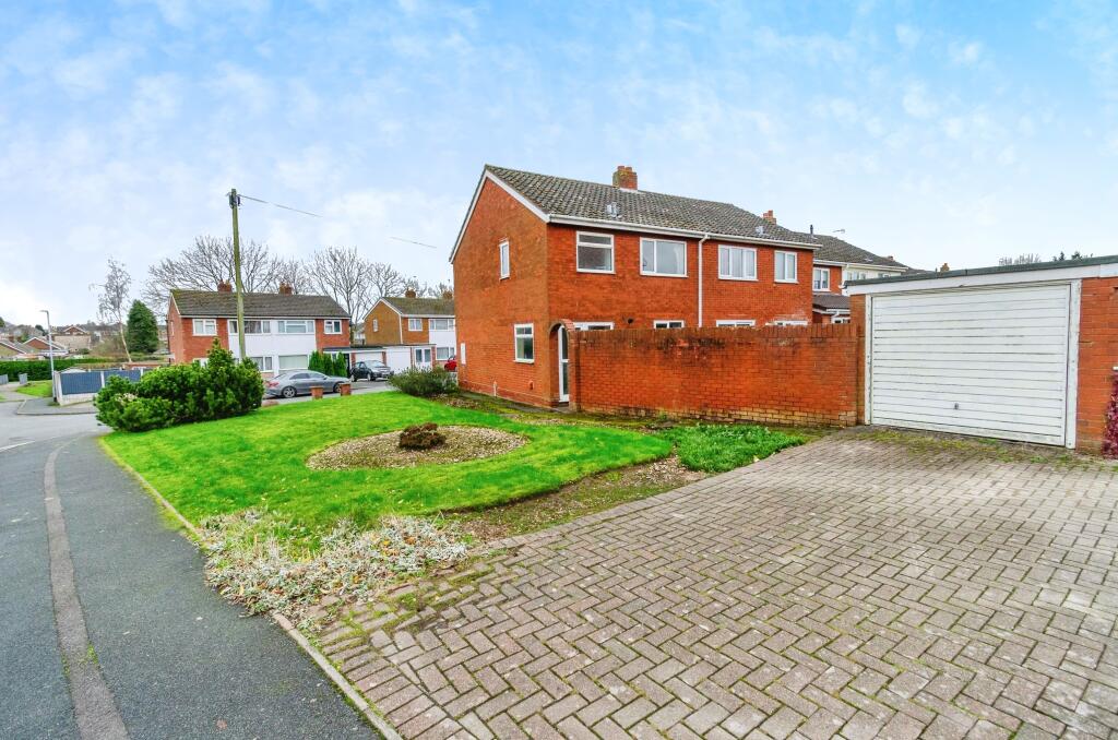 3 bed Semi-Detached