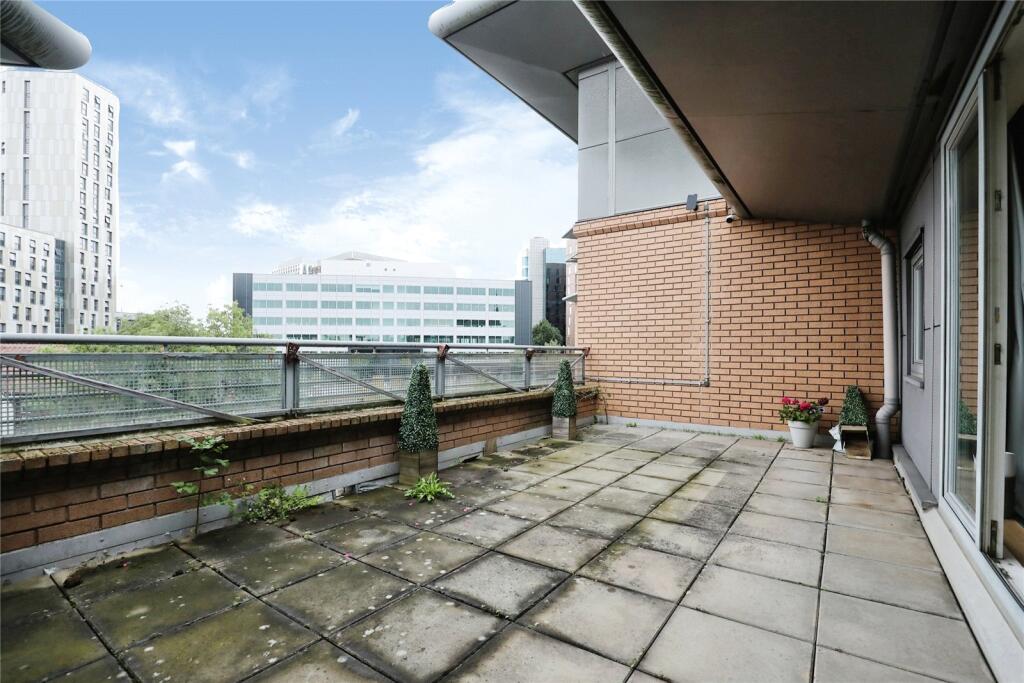 2 bed Apartment