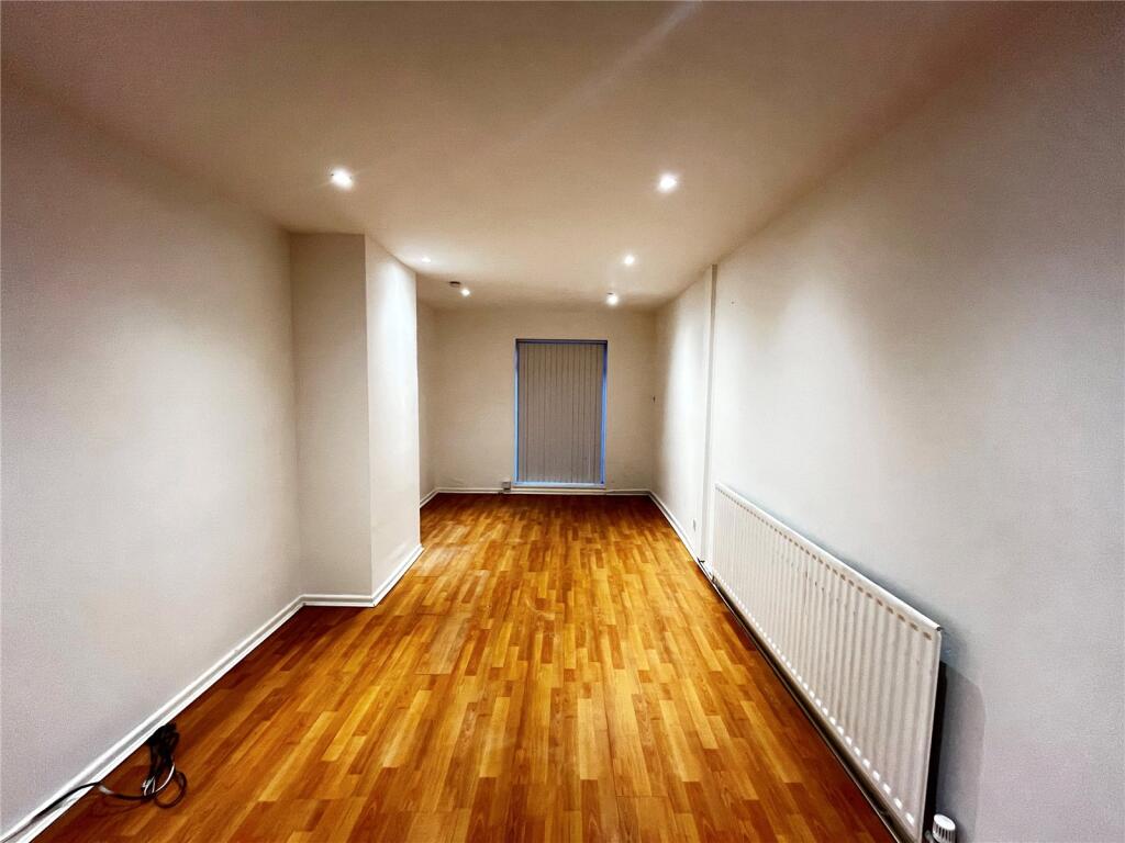 3 bed Terraced