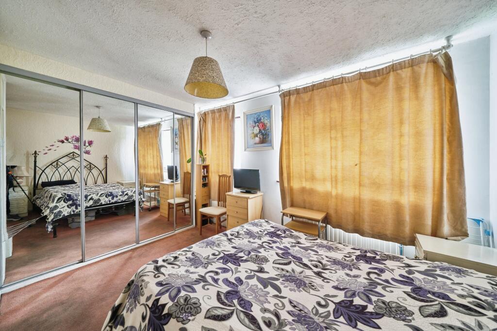 2 bed Terraced