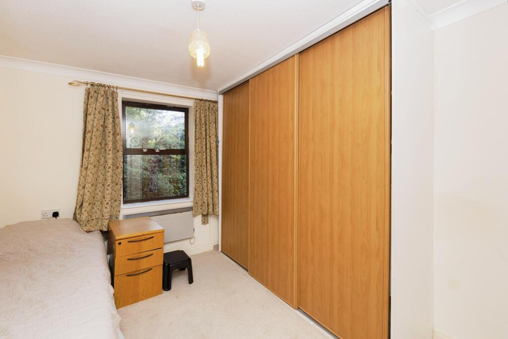 1 bed Retirement Property