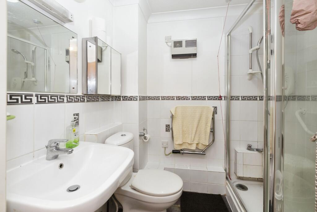 1 bed Retirement Property