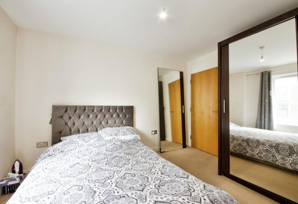1 bed Apartment