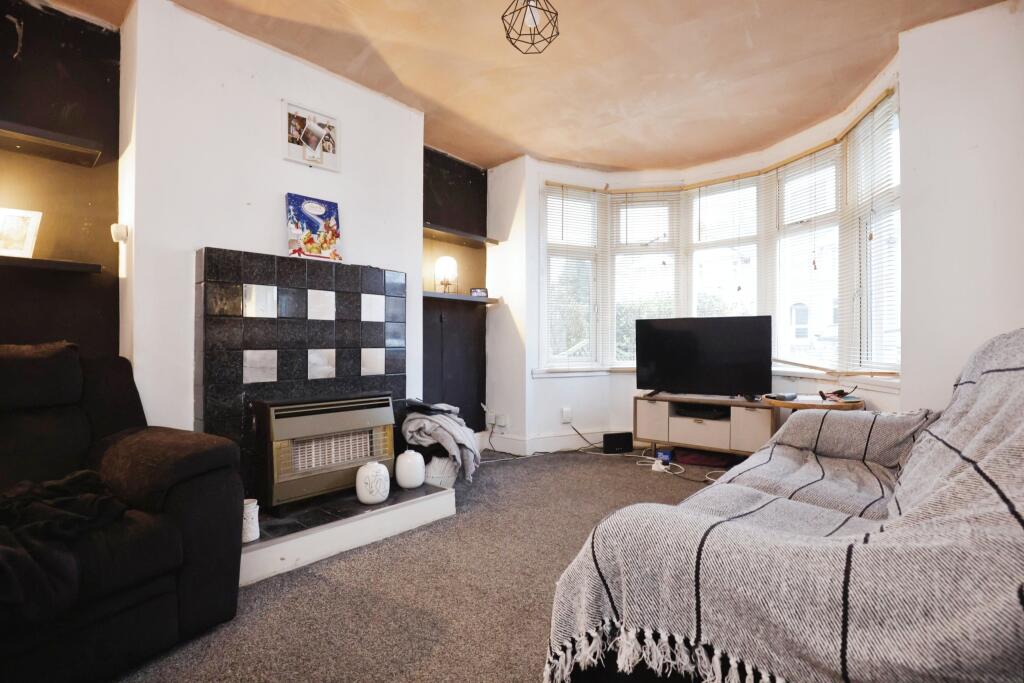 3 bed Terraced
