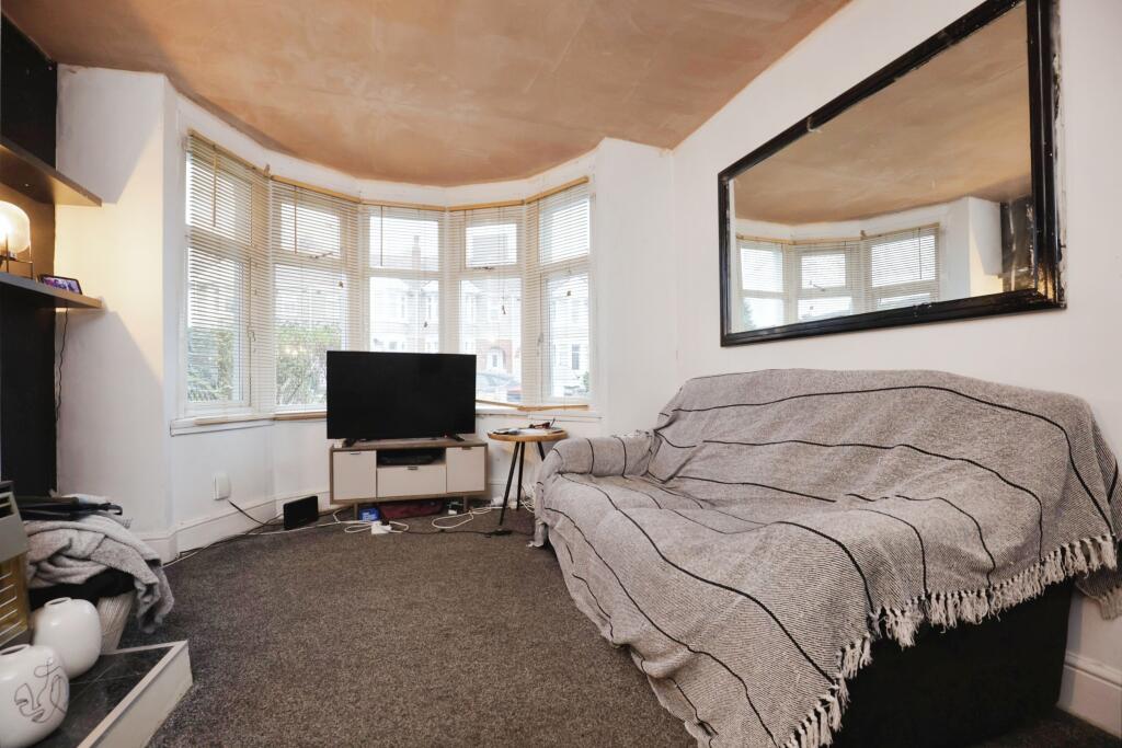 3 bed Terraced