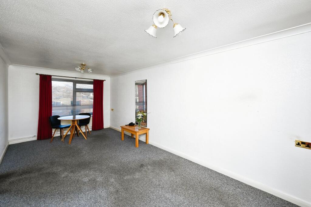 2 bed Retirement Property