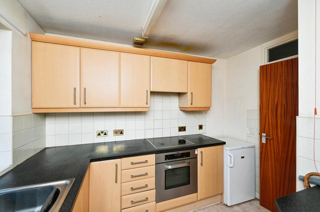 2 bed Retirement Property