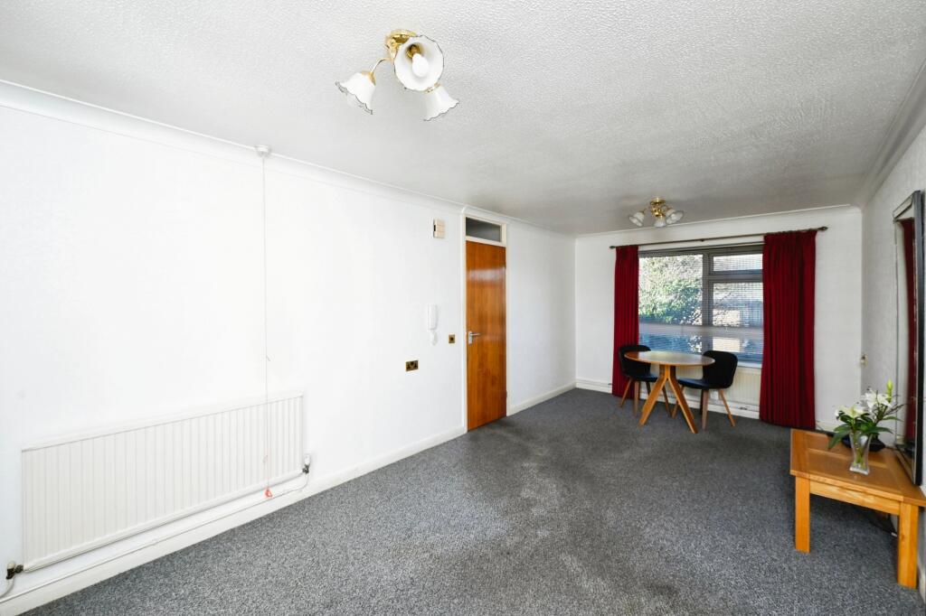 2 bed Retirement Property