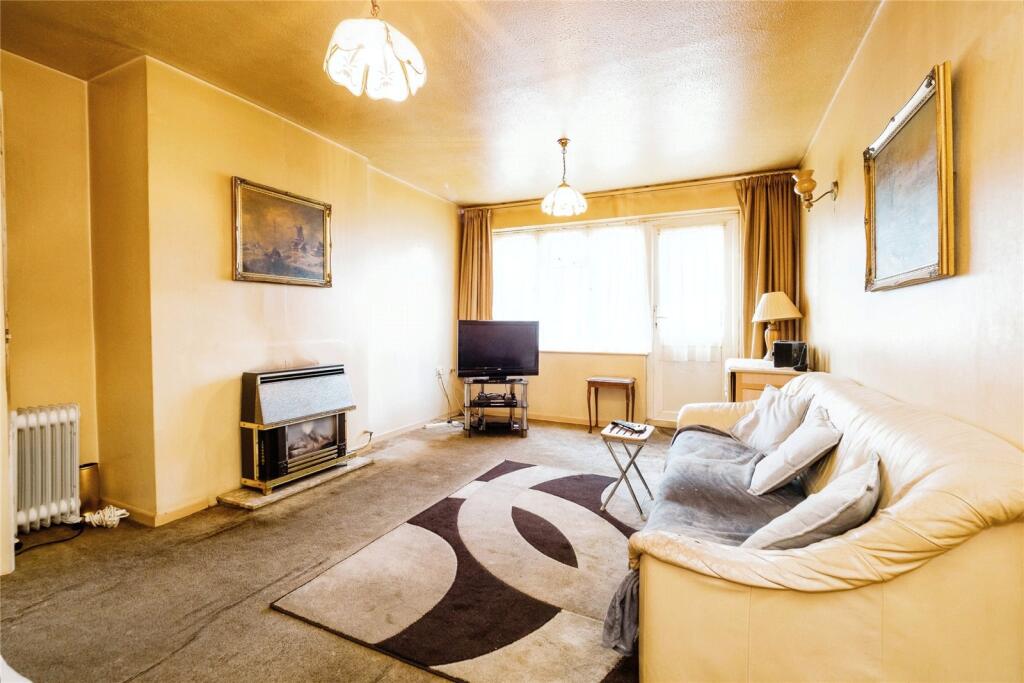 2 bed Ground Maisonette