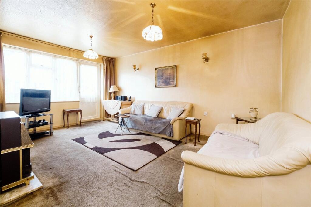 2 bed Ground Maisonette