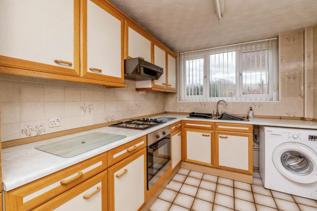 3 bed End of Terrace